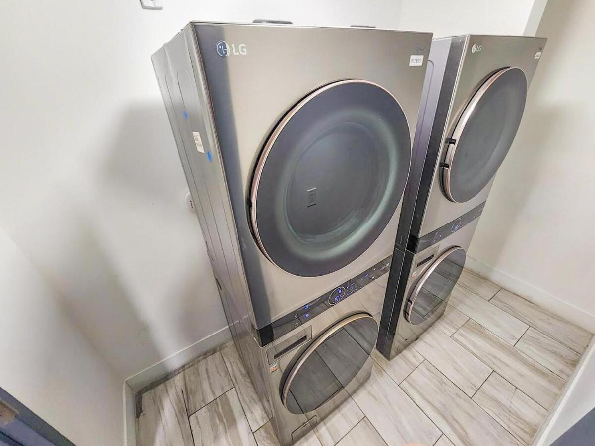 Urban Oasis In Close To Bayside And Brickell With Free Parking Miami